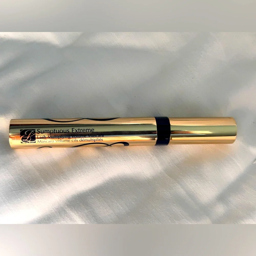 Estée Lauder Sumptuous Extreme Lash Multiplying Volume Mascara full size